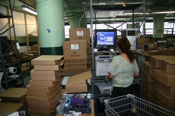 Gilt Groupe Packing Fulfillment Distribution